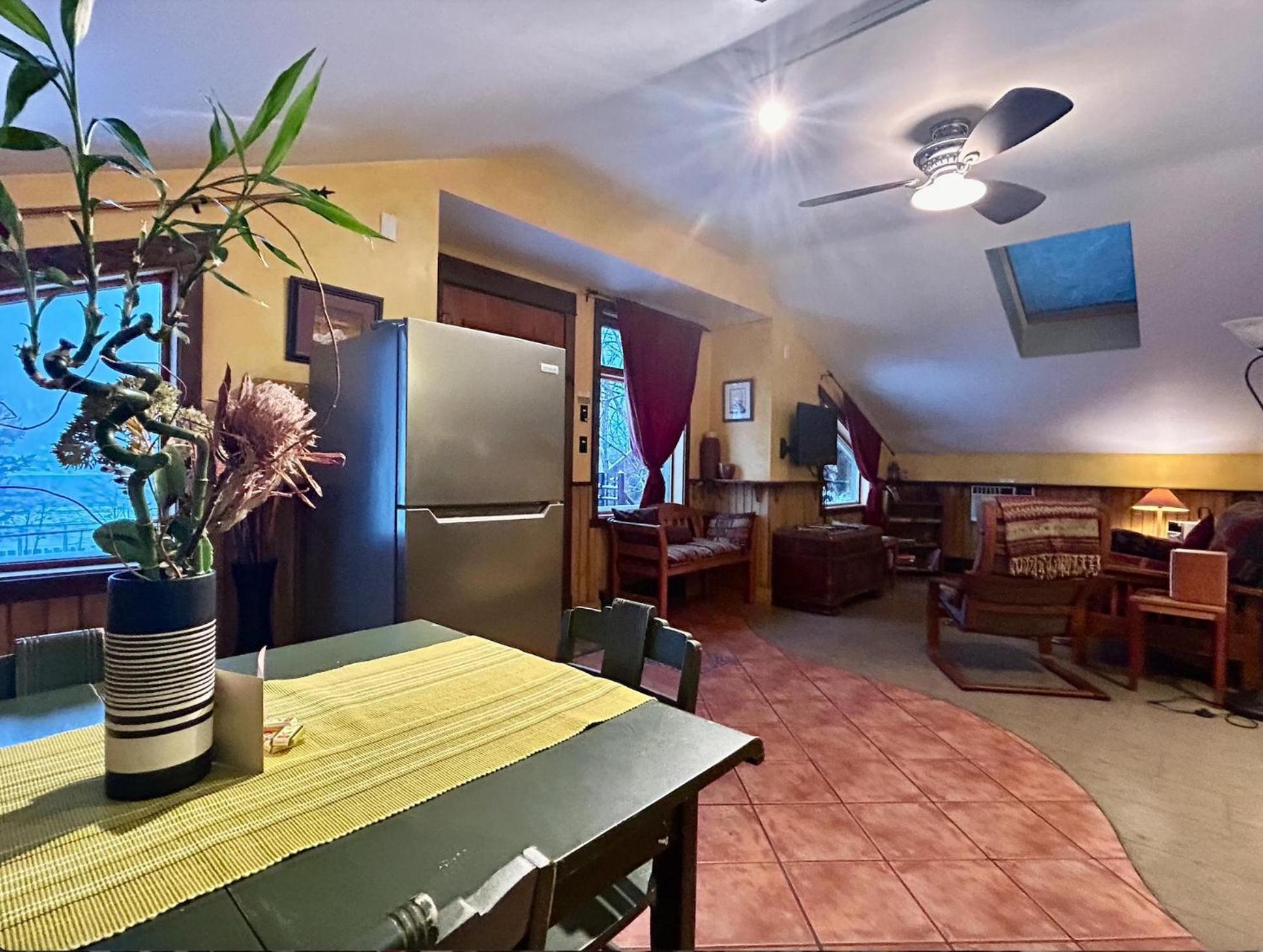 Mistisos Place Vacation Rentals Nelson Exterior foto