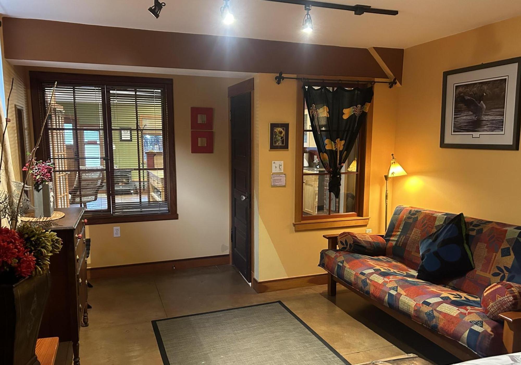 Mistisos Place Vacation Rentals Nelson Exterior foto